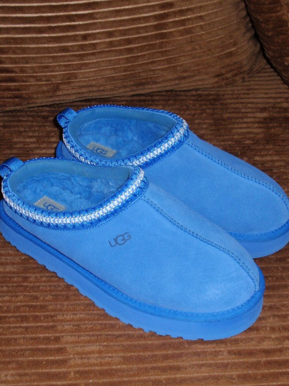 UGG Tasman Blue Slippers Sz 6 Suede Braid Collar Warm